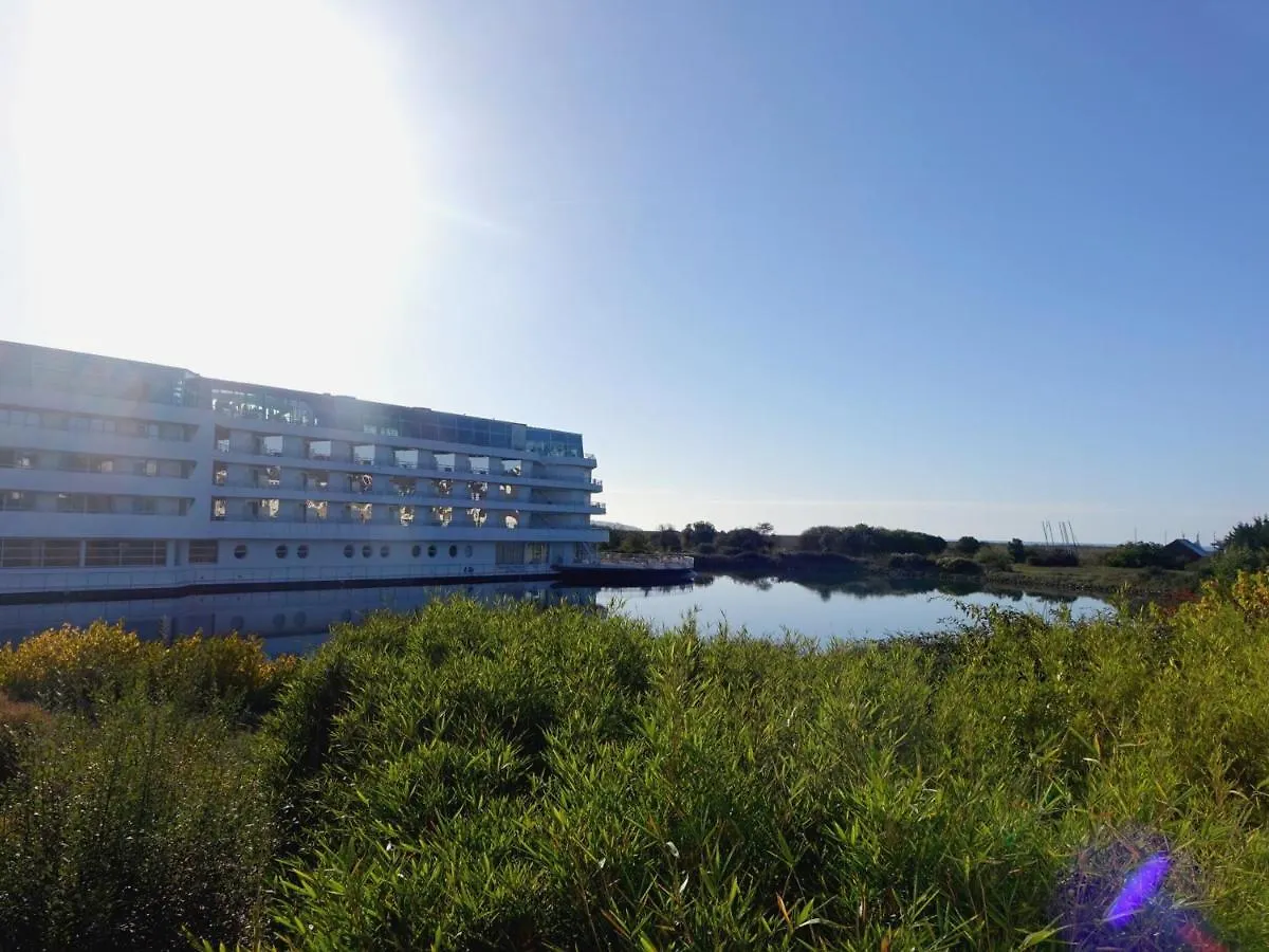 Studio Cosy A 5 Min Du Port Et De La Plage, Avec Terrasse Et Parking - 4 Pers - Fr-1-639-78 Arzon Apartment