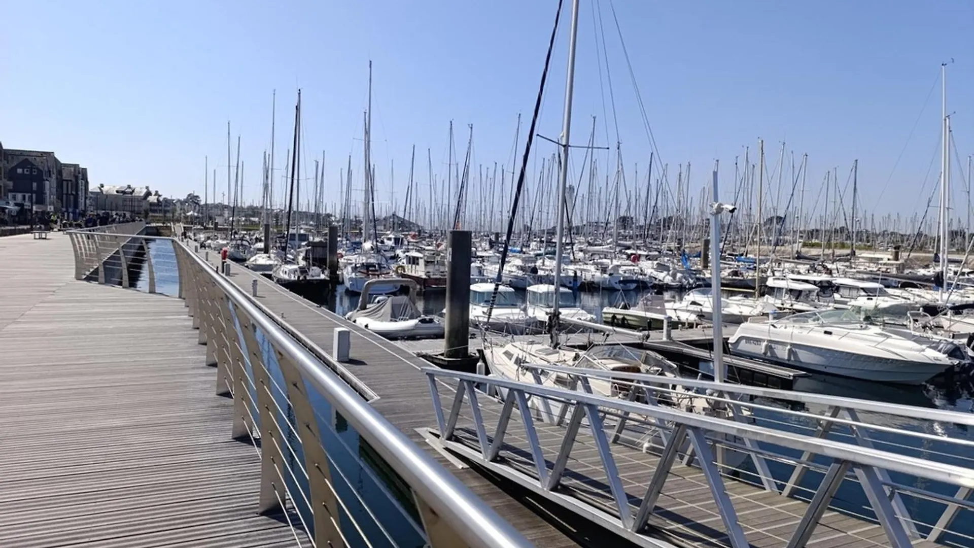 Apartment Studio Cosy A 5 Min Du Port Et De La Plage, Avec Terrasse Et Parking - 4 Pers - Fr-1-639-78 Arzon