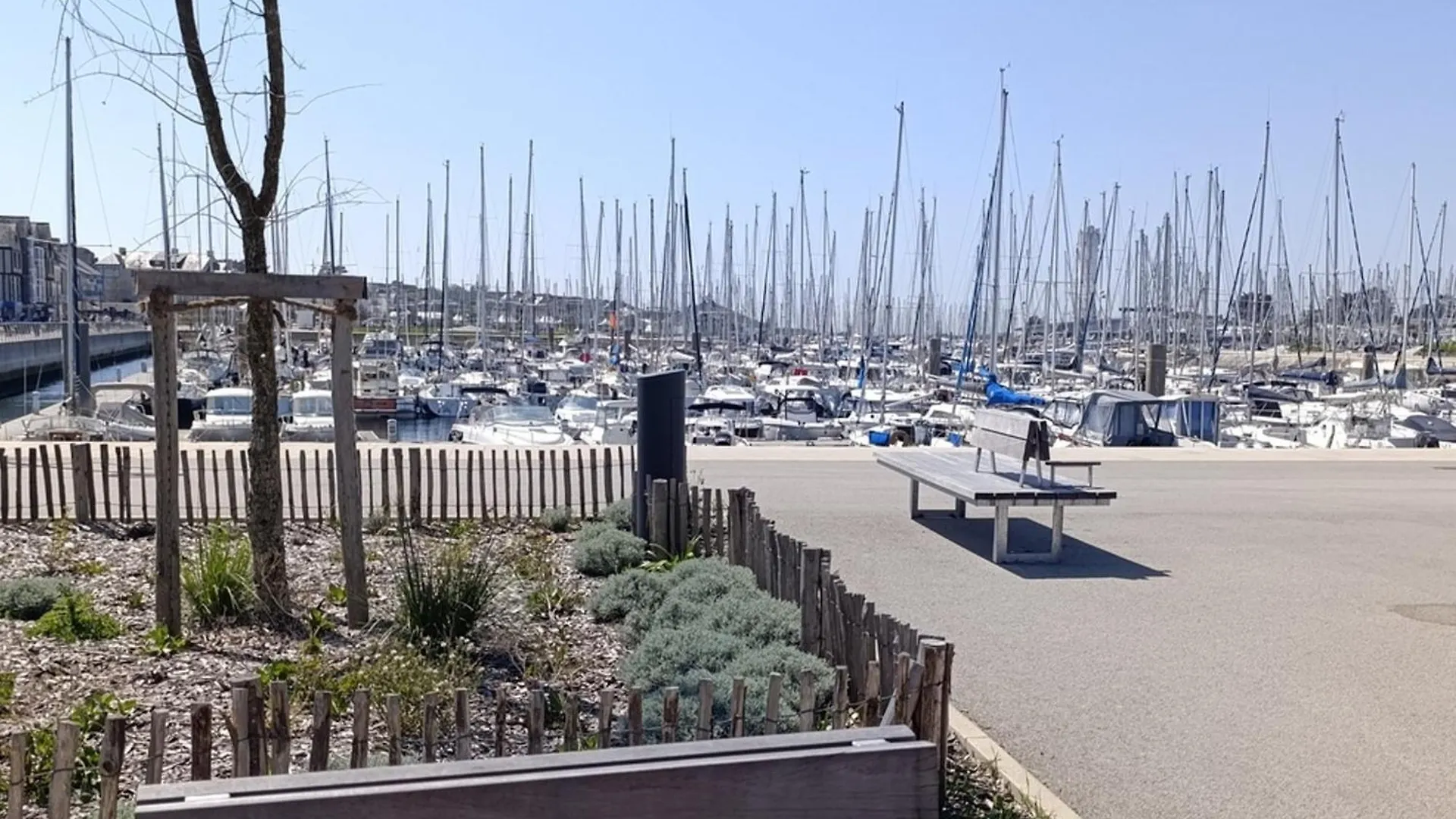 Studio Cosy A 5 Min Du Port Et De La Plage, Avec Terrasse Et Parking - 4 Pers - Fr-1-639-78 Arzon